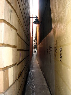 Brydges Place, an alley barely shoulder-width, running between Bedfordbury and St Martin's Lane